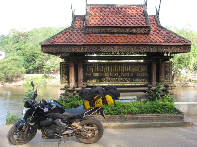 2010-11-thailand-2000.JPG